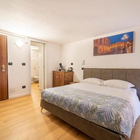 Hotel Aurelia Luxury - Piazza Delle Erbe à Vérone Extérieur photo