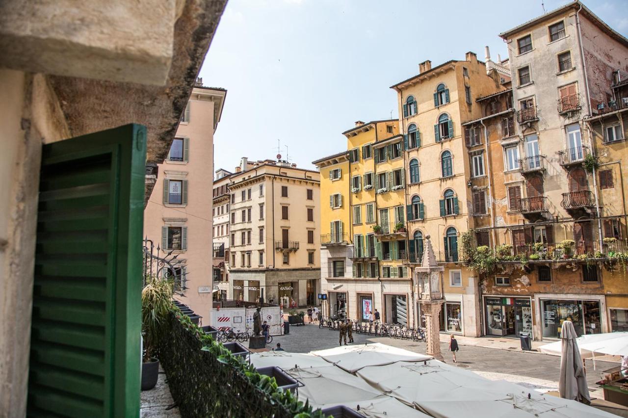 Hotel Aurelia Luxury - Piazza Delle Erbe à Vérone Extérieur photo