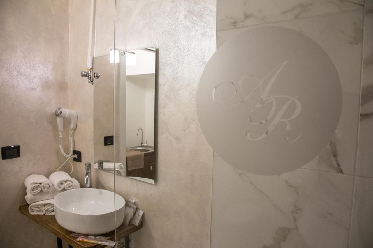 Hotel Aurelia Luxury - Piazza Delle Erbe à Vérone Extérieur photo