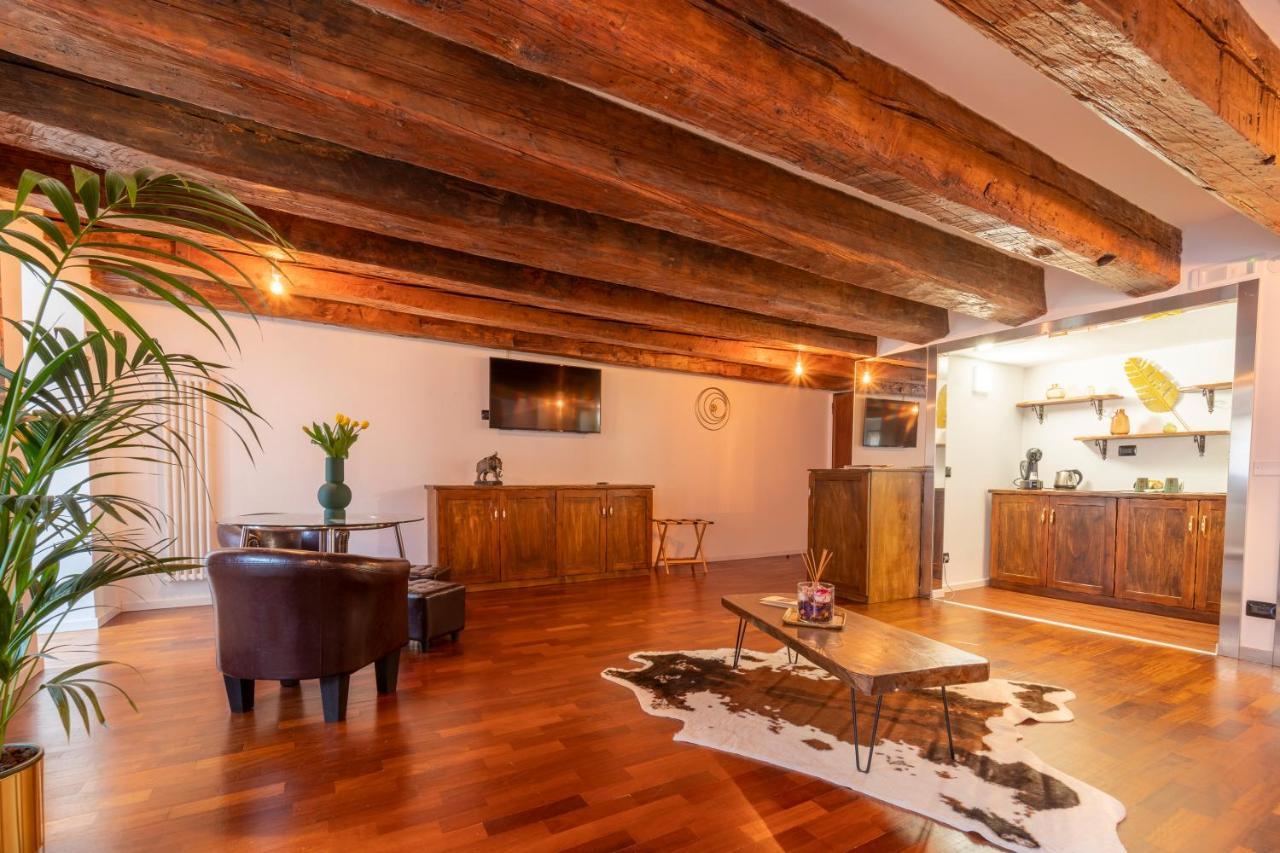 Hotel Aurelia Luxury - Piazza Delle Erbe à Vérone Extérieur photo